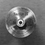 ハニカム模様で高級感あるメタル外装チューブの特別仕様、Nautilus 3S
